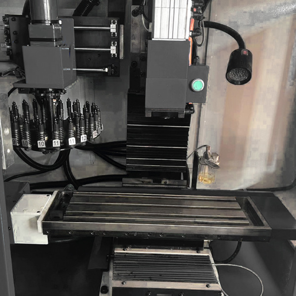 Фрезерный станок с ЧПУ SP2215A